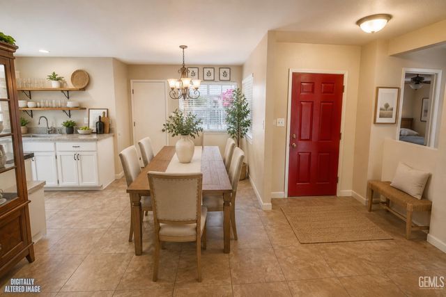 410 Lake Valley Dr, Bakersfield, CA 93307