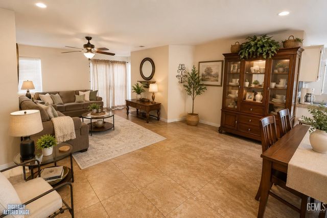 410 Lake Valley Dr, Bakersfield, CA 93307