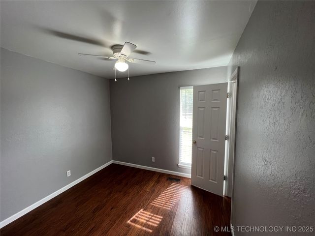 12439 E 14th Place, Tulsa, OK 74128