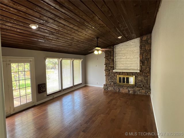 12439 E 14th Place, Tulsa, OK 74128