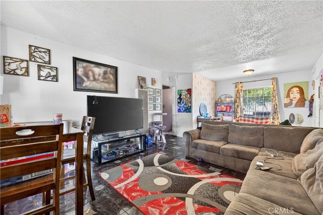 705 S Thorson Avenue, Compton, CA 90221