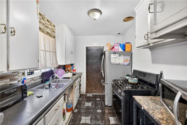 705 S Thorson Avenue, Compton, CA 90221