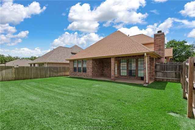 1904 Debbie Drive, Bryan, TX 77802