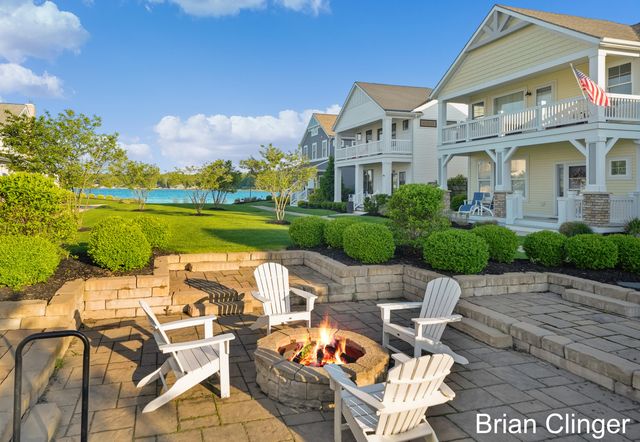 409 W Robinson Drive, Whitehall, MI 49461