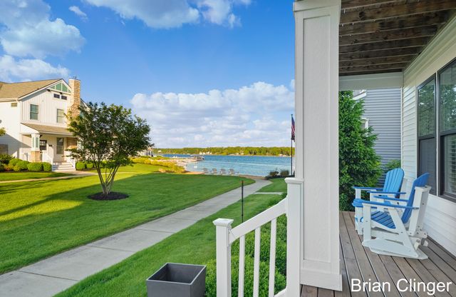 409 W Robinson Drive, Whitehall, MI 49461