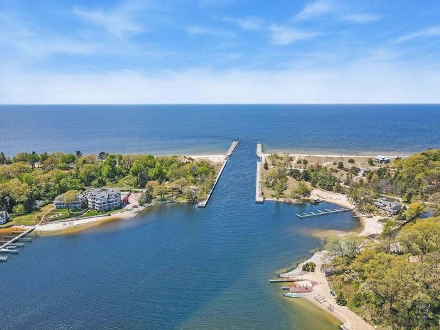 409 W Robinson Drive, Whitehall, MI 49461