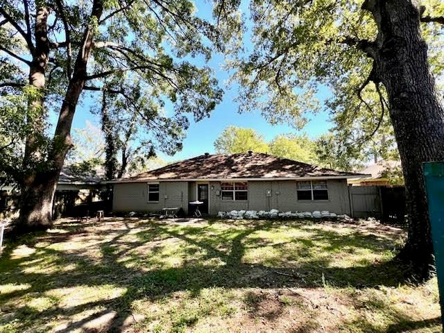 5151 Bangor Dr, Baton Rouge, LA 70814