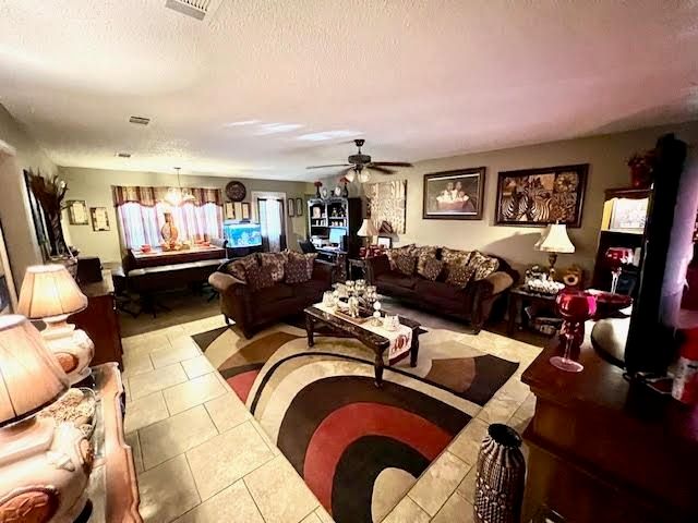 5151 Bangor Dr, Baton Rouge, LA 70814