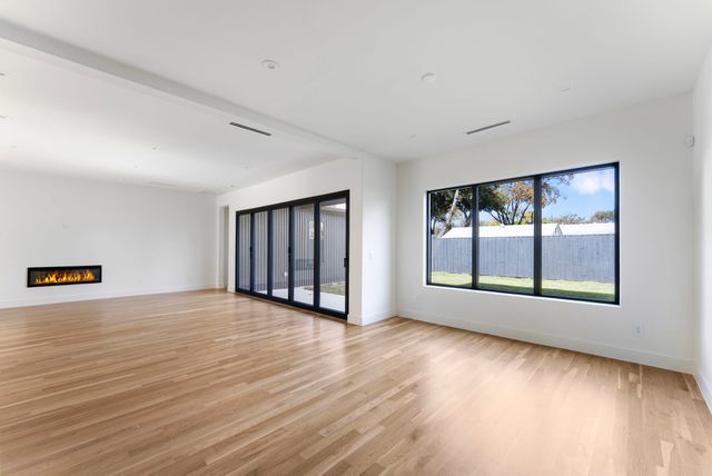 3753 Bolivar Drive, Dallas, TX 75220