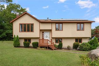 29 Teakwood Drive W, Coventry, RI 02816