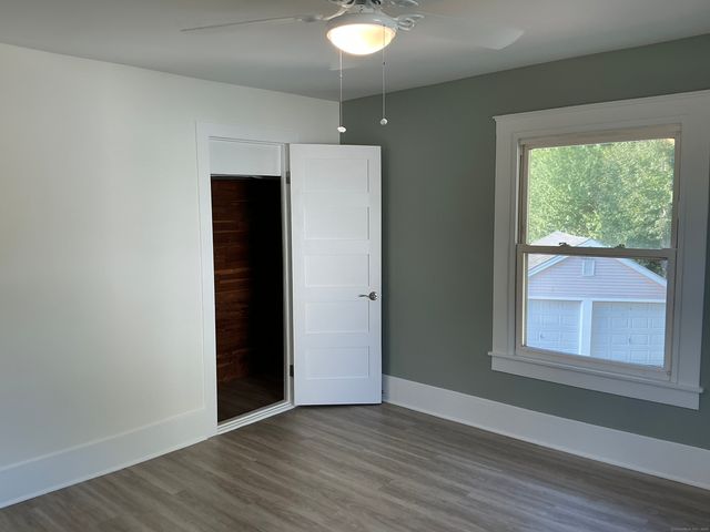 35 West Street, Cromwell, CT 06416