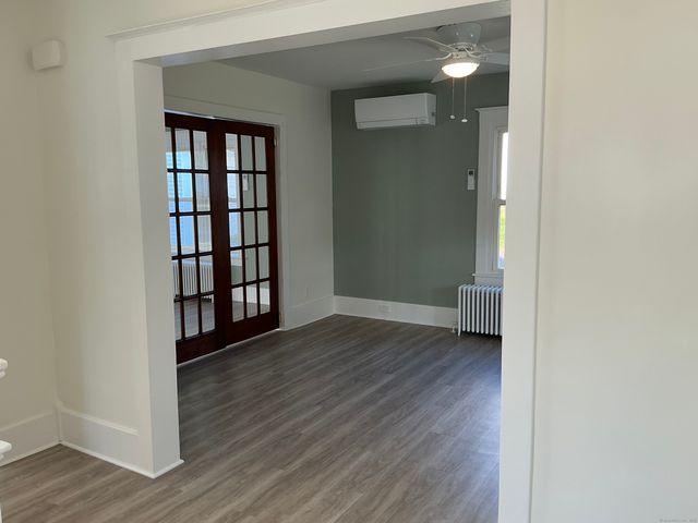 35 West Street, Cromwell, CT 06416