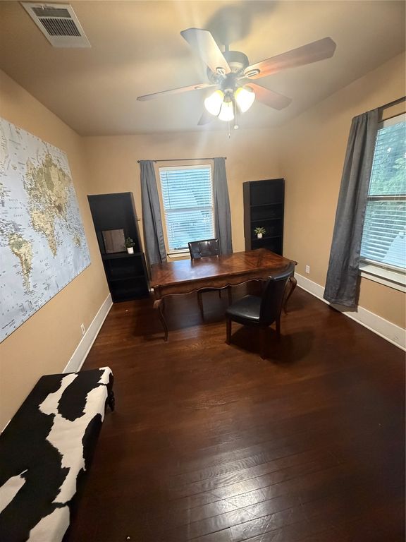 1117 N Elm Street 4, Denton, TX 76201 — photo 2