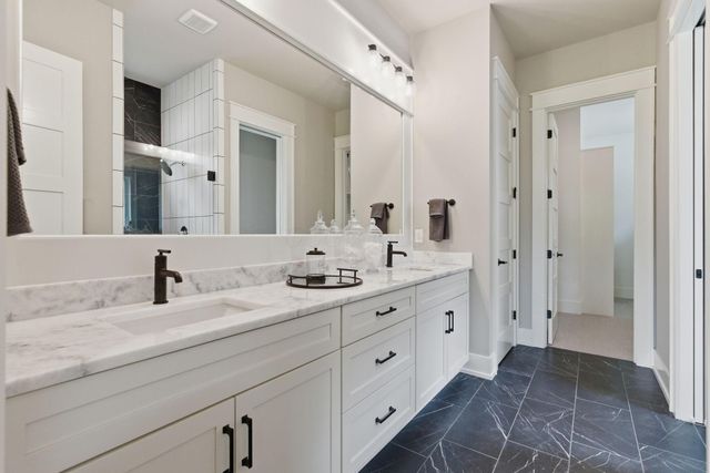 7216 Emmet Row Lane, Dublin, OH 43017
