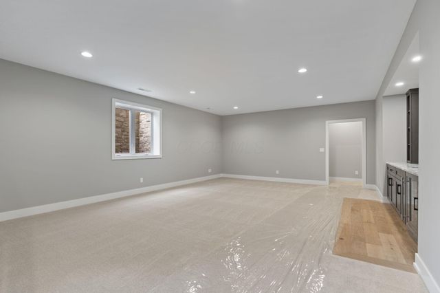 7216 Emmet Row Lane, Dublin, OH 43017