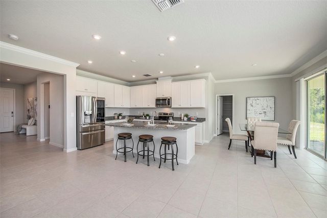 2326 VILLAGE AMBLE LOOP, Lutz, FL 33558