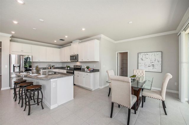 2326 VILLAGE AMBLE LOOP, Lutz, FL 33558