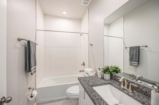 2326 VILLAGE AMBLE LOOP, Lutz, FL 33558