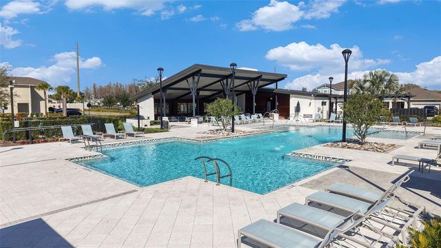 2326 VILLAGE AMBLE LOOP, Lutz, FL 33558