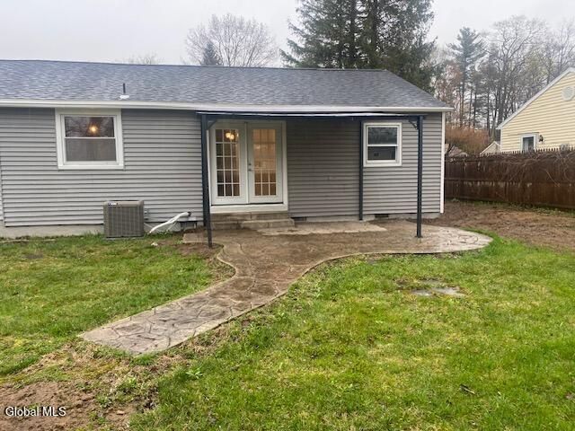 13 Winslow Drive, Colonie, NY 12309