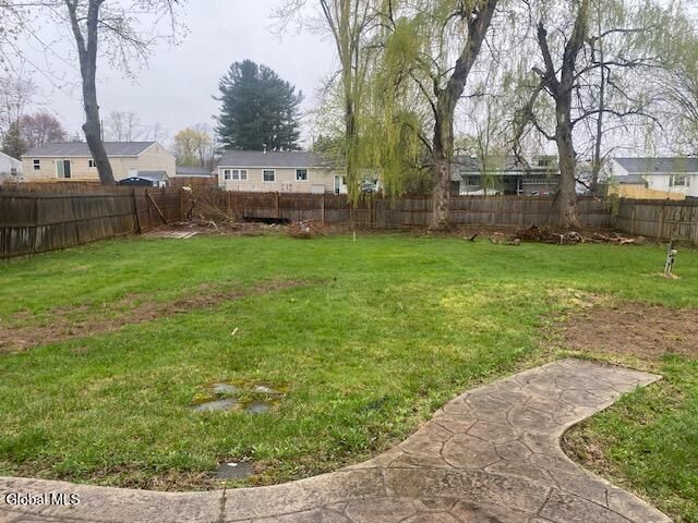 13 Winslow Drive, Colonie, NY 12309