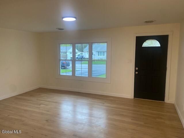 13 Winslow Drive, Colonie, NY 12309