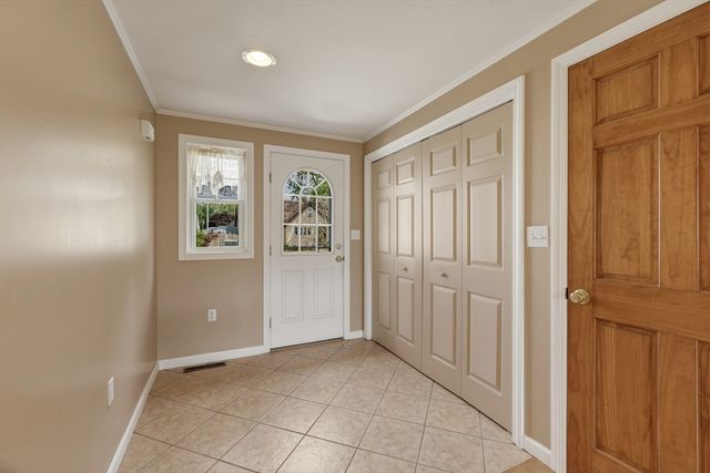 151 Edgewood Avenue, Chicopee, MA 01013