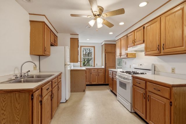 151 Edgewood Avenue, Chicopee, MA 01013