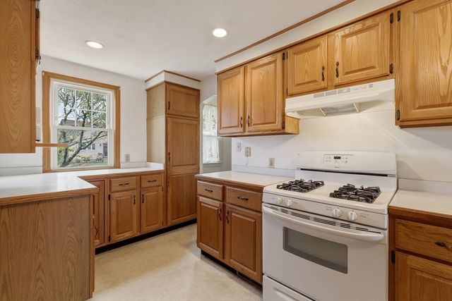 151 Edgewood Avenue, Chicopee, MA 01013