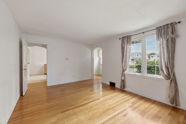 151 Edgewood Avenue, Chicopee, MA 01013