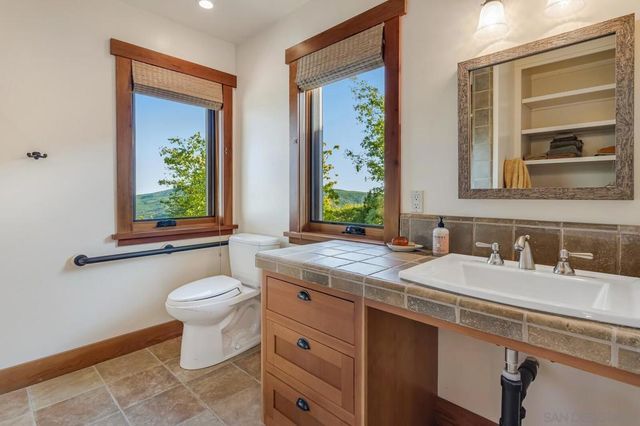 35750 Mountain Circle Dr, Julian, CA 92036