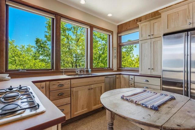 35750 Mountain Circle Dr, Julian, CA 92036