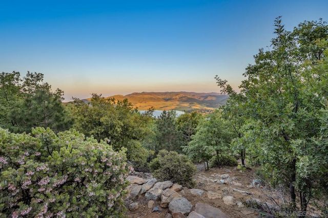 35750 Mountain Circle Dr, Julian, CA 92036
