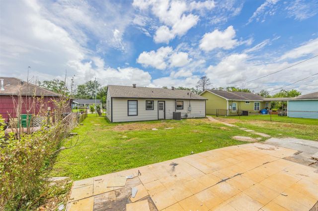 5007 Northridge Drive, Houston, TX 77033