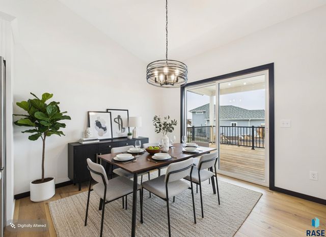 6808 E Dugout Ln Lane, Sioux Falls, SD 57110