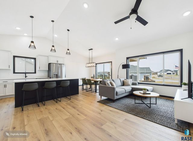 6808 E Dugout Ln Lane, Sioux Falls, SD 57110