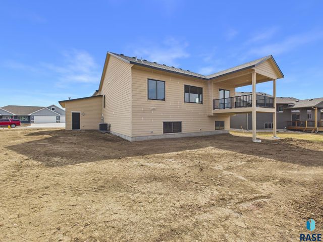 6808 E Dugout Ln Lane, Sioux Falls, SD 57110