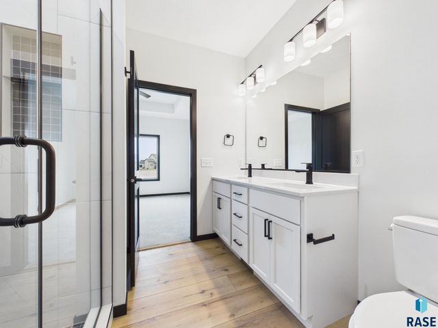 6808 E Dugout Ln Lane, Sioux Falls, SD 57110