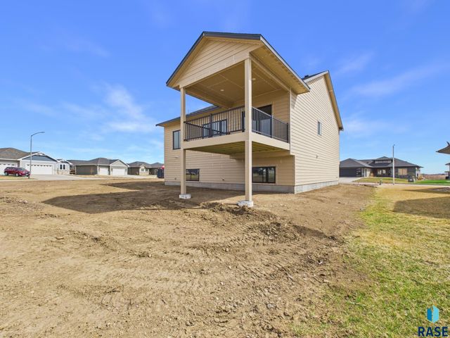 6808 E Dugout Ln Lane, Sioux Falls, SD 57110