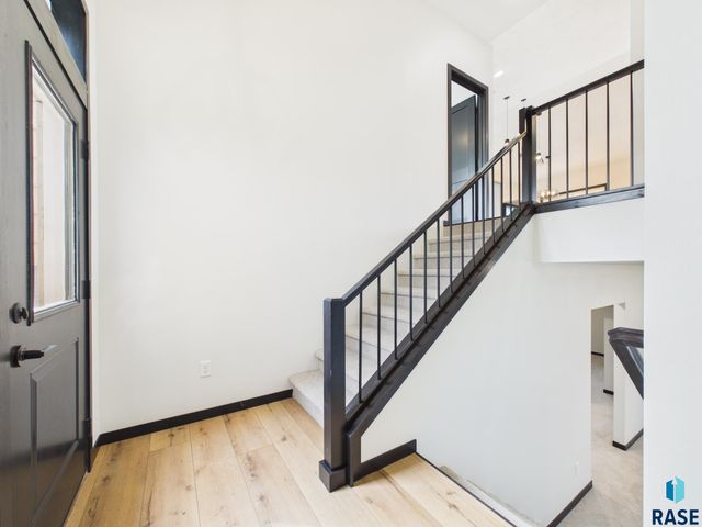 6808 E Dugout Ln Lane, Sioux Falls, SD 57110