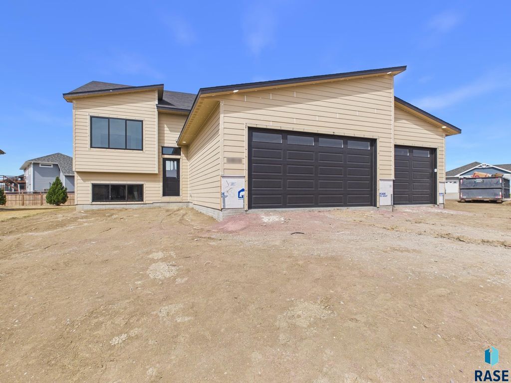 6808 E Dugout Ln Lane, Sioux Falls, SD 57110