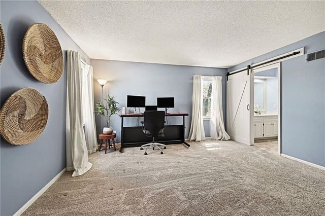 10230 Knox Drive, Overland Park, KS 66212