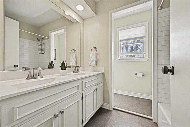 10230 Knox Drive, Overland Park, KS 66212