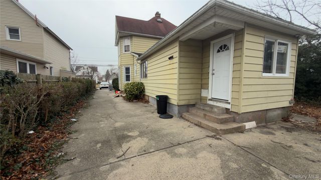 225 Church Street 2, Freeport, NY 11520