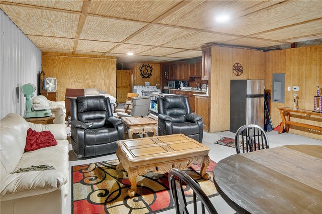 3016 W HWY 154, Quitman, TX 75783