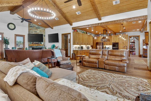 3016 W HWY 154, Quitman, TX 75783