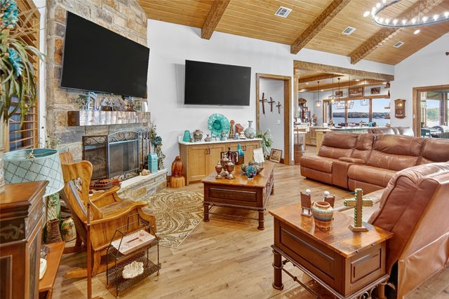 3016 W HWY 154, Quitman, TX 75783