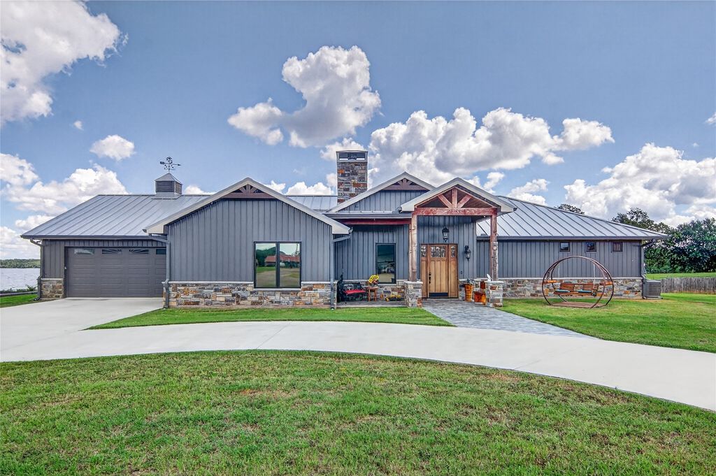 3016 W HWY 154, Quitman, TX 75783