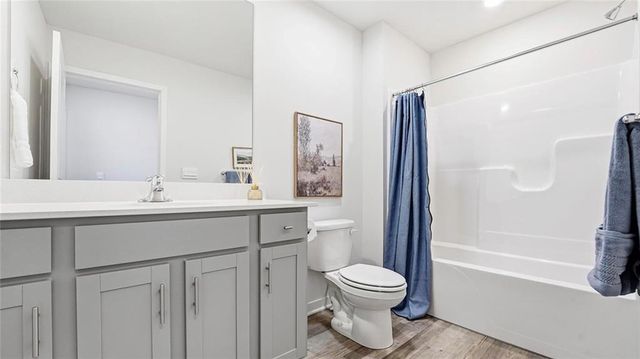 19606 W 200th Terrace, Spring Hill, KS 66083