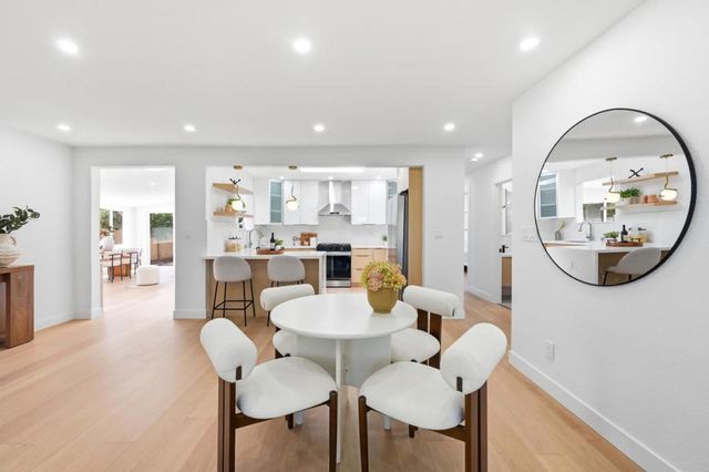 813 San Petronio Avenue, Sunnyvale, CA 94085